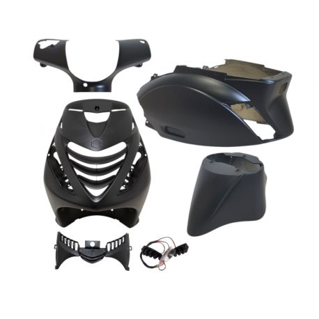 BODY KIT -POWER1 SP - Piaggio ZIP 2000/ Črna mat (6 delni set) / z led osvetlitvijo sprednje maske