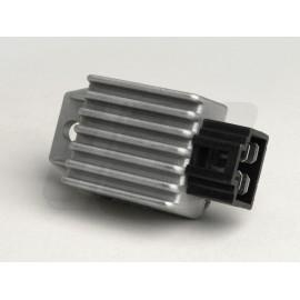 REGULATOR NAPETOSTI - 4 PIN - GY6 50-125cc (139QMA/B - 152QMI - 157QMJ)