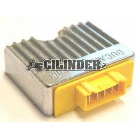 Regulator napetosti - Piaggio Zip 4t 50cc
